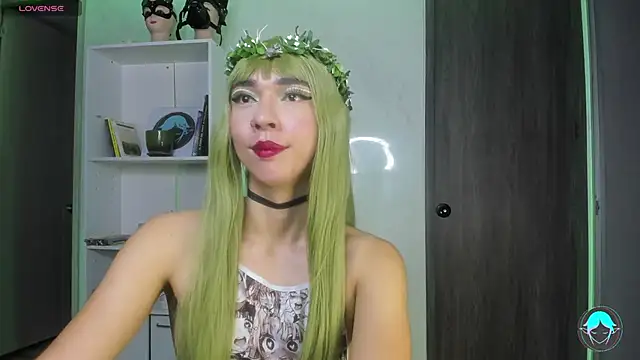Snapshot of sofi_elfqueen chatting on February 24, 2025, 12:41 am sofi elfqueen online show from February 24, 2025, 12:41 am