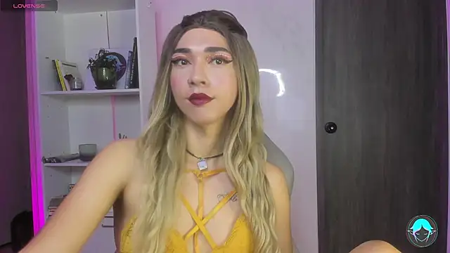 Snapshot of sofi_elfqueen chatting on February 21, 2025, 12:27 am sofi elfqueen online show from February 21, 2025, 12:27 am