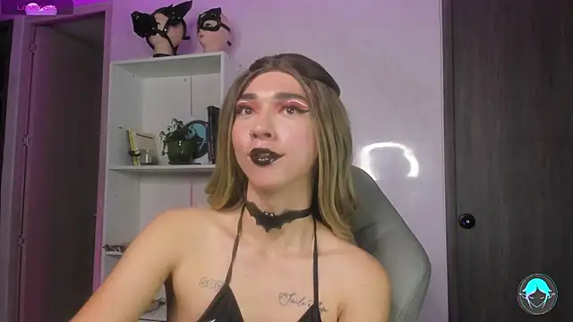 Snapshot of sofi_elfqueen chatting on February 18, 2025, 11:52 pm sofi elfqueen online show from February 18, 2025, 11:52 pm