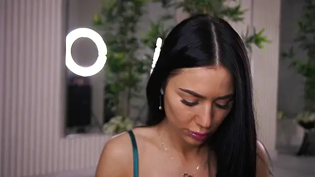 Abbela White online show from March 6, 2025, 9:36 am