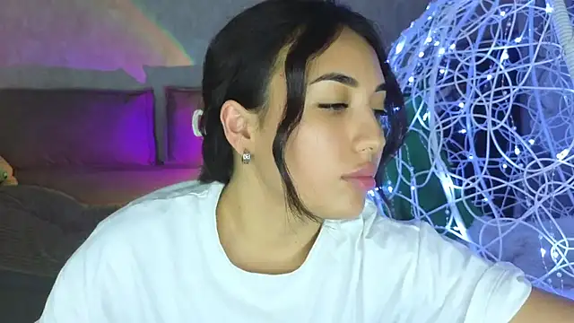 Snapshot of lily__foster chatting on November 8, 2025, 5:16 pm lily foster online show from November 8, 2025, 5:16 pm