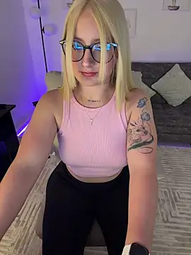 Snapshot of Megan_lu2 chatting on April 7, 2026, 5:09 am Megan lu2 online show from April 7, 2026, 5:09 am