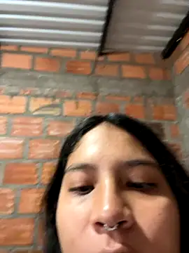 moncerrat luna online show from November 16, 2025, 8:13 pm