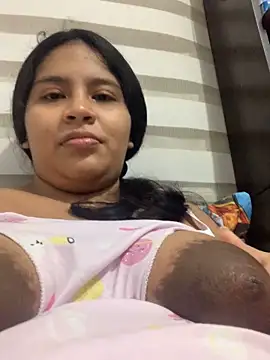 moncerrat luna online show from October 27, 2025, 6:36 am