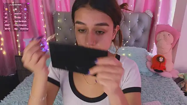 Snapshot of Emiily_Scott1 chatting on January 24, 2025, 3:13 pm Emiily Scott1 online show from January 24, 2025, 3:13 pm