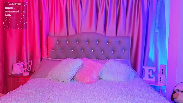 Snapshot of Emiily_Scott1 chatting on March 4, 2026, 12:29 am Emiily Scott1 online show from March 4, 2026, 12:29 am