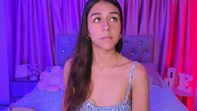 Emiily Scott1 online show from January 6, 2026, 12:36 am