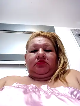 Snapshot of HORNY_MATURE25 chatting on March 11, 2025, 5:13 am HORNY MATURE25 online show from March 11, 2025, 5:13 am
