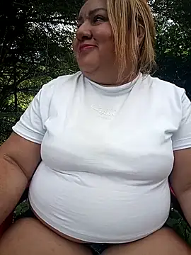 Snapshot of HORNY_MATURE25 chatting on April 12, 2026, 9:07 pm HORNY MATURE25 online show from April 12, 2026, 9:07 pm