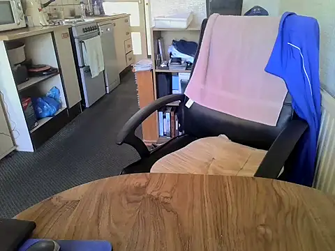 Snapshot of daddyflash chatting on March 25, 2026, 11:42 am daddyflash online show from March 25, 2026, 11:42 am