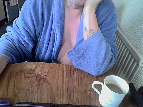 daddyflash online show from May 19, 2026, 8:32 am