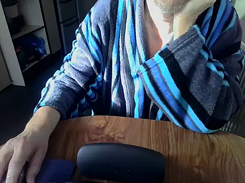 Snapshot of daddyflash chatting on February 17, 2026, 10:56 am daddyflash online show from February 17, 2026, 10:56 am