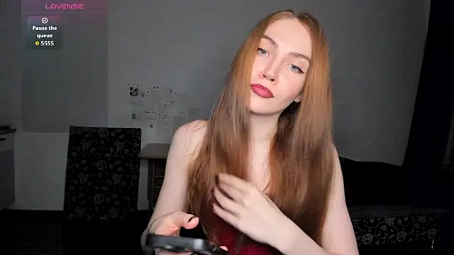 KitsuneRem online show from September 9, 2025, 9:02 pm