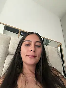 Snapshot of Sophie__Foxxx chatting on February 6, 2026, 7:43 pm Sophie Foxxx online show from February 6, 2026, 7:43 pm