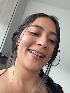 Sophie  Foxxx online show from May 16, 2026, 9:36 pm