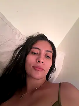 Snapshot of Sophie__Foxxx chatting on December 17, 2025, 10:53 am Sophie Foxxx online show from December 17, 2025, 10:53 am