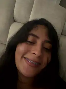 Snapshot of Sophie__Foxxx chatting on December 13, 2025, 8:04 pm Sophie Foxxx online show from December 13, 2025, 8:04 pm