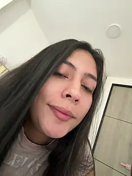 Snapshot of Sophie__Foxxx chatting on February 27, 2026, 4:40 pm Sophie Foxxx online show from February 27, 2026, 4:40 pm