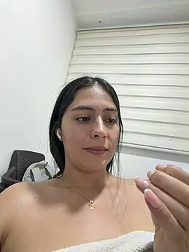 Sophie  Foxxx online show from May 29, 2026, 12:27 am