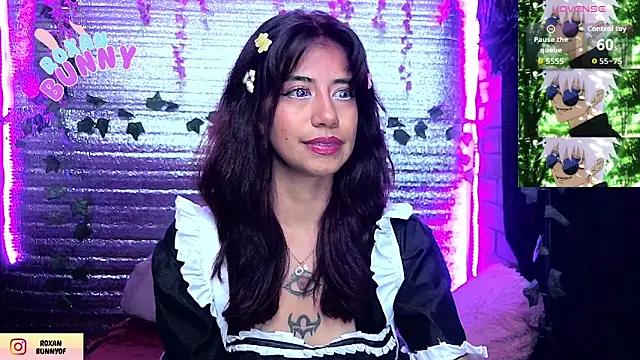 Snapshot of Roxanbunny1 chatting on March 18, 2026, 7:00 am Roxanbunny1 online show from March 18, 2026, 7:00 am