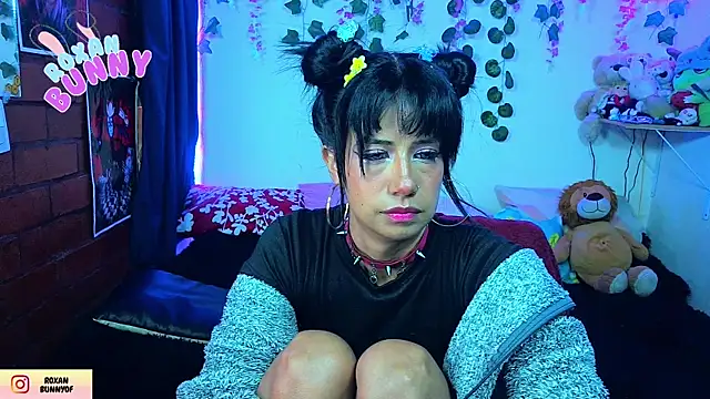 Roxanbunny1 online show from July 10, 2026, 7:08 am