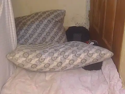 Snapshot of Pretty_hazel chatting on December 14, 2025, 9:15 am Pretty hazel online show from December 14, 2025, 9:15 am