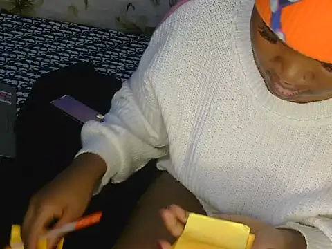 Snapshot of Pretty_hazel chatting on March 2, 2026, 7:15 am Pretty hazel online show from March 2, 2026, 7:15 am