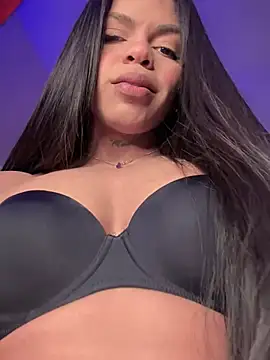 Snapshot of Charly_ chatting on January 14, 2025, 5:23 pm Charly online show from January 14, 2025, 5:23 pm
