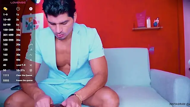 wild col  online show from October 13, 2025, 10:50 am