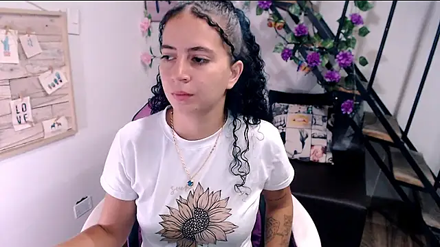 samantha baby  online show from June 14, 2026, 5:03 pm