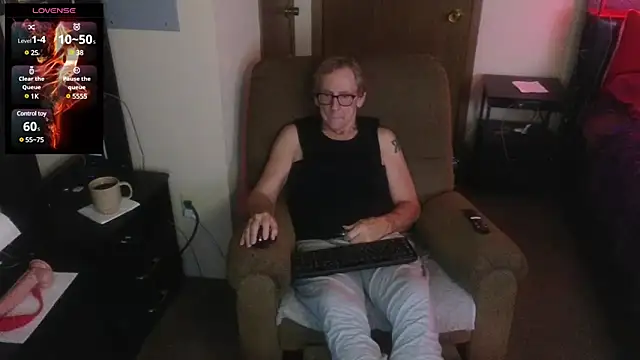 Lusty Kinks online show from December 14, 2024, 1:16 pm