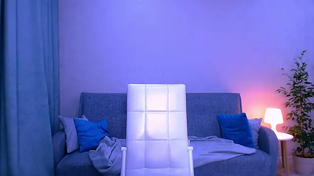 Snapshot of LesleySweet chatting on February 19, 2026, 6:49 pm LesleySweet online show from February 19, 2026, 6:49 pm