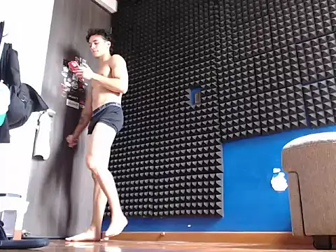 Curly Angel24 online show from April 19, 2026, 3:46 pm