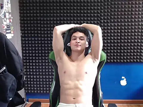 Snapshot of Curly_Angel24 chatting on February 26, 2026, 7:03 pm Curly Angel24 online show from February 26, 2026, 7:03 pm