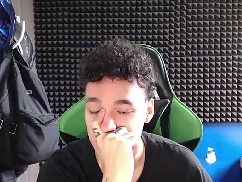 Curly Angel24 online show from January 12, 2026, 2:02 pm