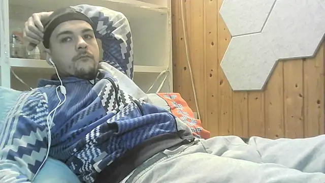 ItalianVinDiesel online show from December 28, 2024, 3:15 pm