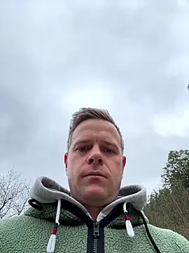 Snapshot of Danii0790 chatting on March 15, 2026, 10:44 am Danii0790 online show from March 15, 2026, 10:44 am