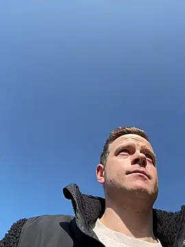 Snapshot of Danii0790 chatting on March 8, 2026, 9:23 am Danii0790 online show from March 8, 2026, 9:23 am