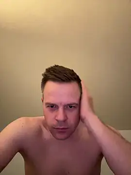 Snapshot of Danii0790 chatting on March 2, 2026, 5:08 am Danii0790 online show from March 2, 2026, 5:08 am