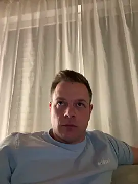 Snapshot of Danii0790 chatting on April 15, 2026, 8:20 pm Danii0790 online show from April 15, 2026, 8:20 pm