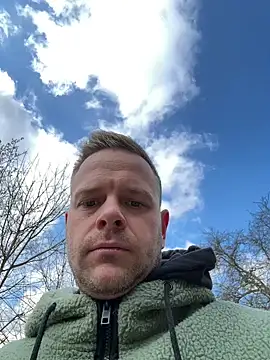 Snapshot of Danii0790 chatting on March 29, 2026, 9:55 am Danii0790 online show from March 29, 2026, 9:55 am