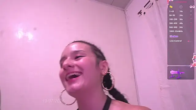 Sisirojas online show from July 14, 2026, 1:49 am