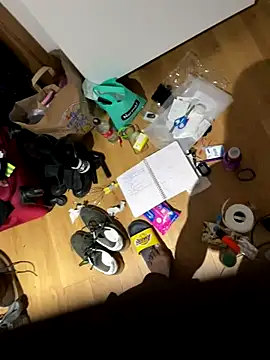 la chiennete online show from December 2, 2025, 8:10 pm