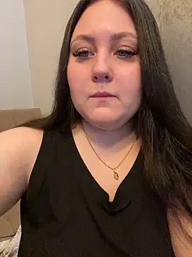 Snapshot of ihaveasecret_ chatting on October 8, 2025, 1:45 pm ihaveasecret online show from October 8, 2025, 1:45 pm