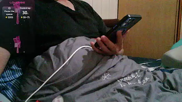 Snapshot of Fengfeng1234 chatting on December 15, 2024, 5:45 am Fengfeng1234 online show from December 15, 2024, 5:45 am