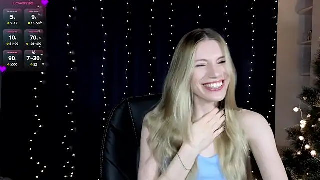 Snapshot of Lilianna_Just chatting on December 24, 2024, 3:26 pm Lilianna Just online show from December 24, 2024, 3:26 pm