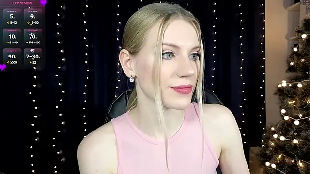 Snapshot of Lilianna_Just chatting on December 25, 2024, 3:06 pm Lilianna Just online show from December 25, 2024, 3:06 pm