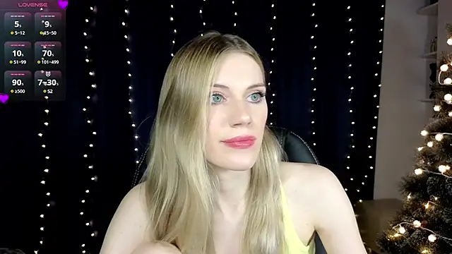 Snapshot of Lilianna_Just chatting on December 26, 2024, 3:10 pm Lilianna Just online show from December 26, 2024, 3:10 pm