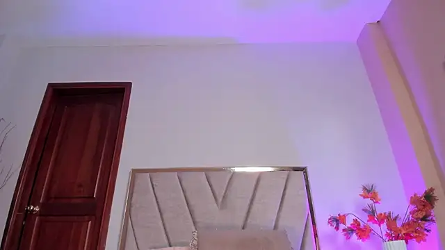 Snapshot of NoraDasilva chatting on February 3, 2026, 2:53 am NoraDasilva online show from February 3, 2026, 2:53 am