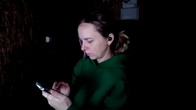 Snapshot of las_sweet chatting on December 15, 2025, 1:39 pm las sweet online show from December 15, 2025, 1:39 pm